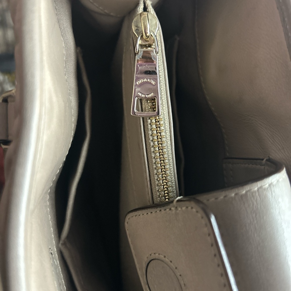 Coach SMALL TAUPE MARGOT CARRYALL IN QUILTED LEATHER Crossbody Bag - Picture 10 of 10
